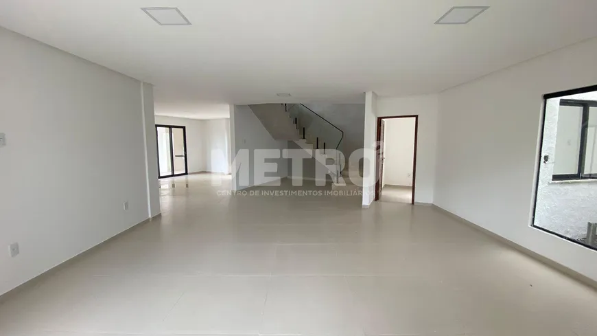 Foto 1 de Casa de Condomínio com 3 Quartos à venda, 247m² em Jatobá, Petrolina