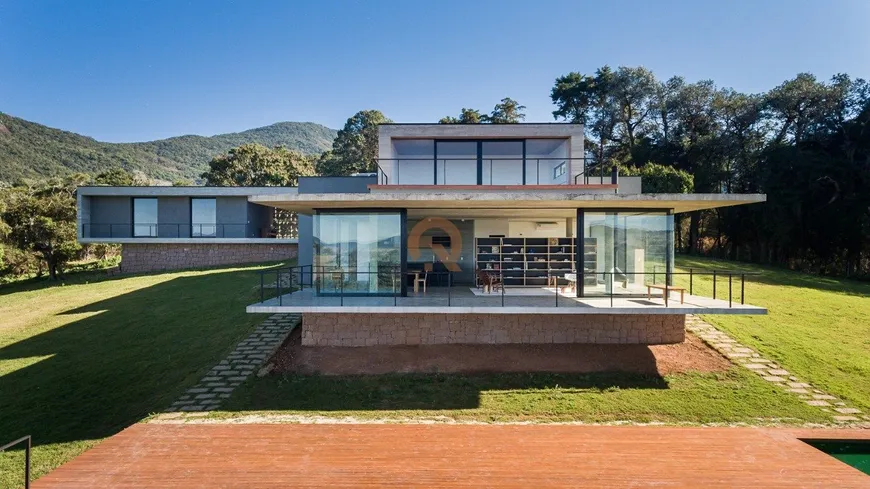 Foto 1 de Casa com 4 Quartos à venda, 20000m² em Salto, Joanópolis