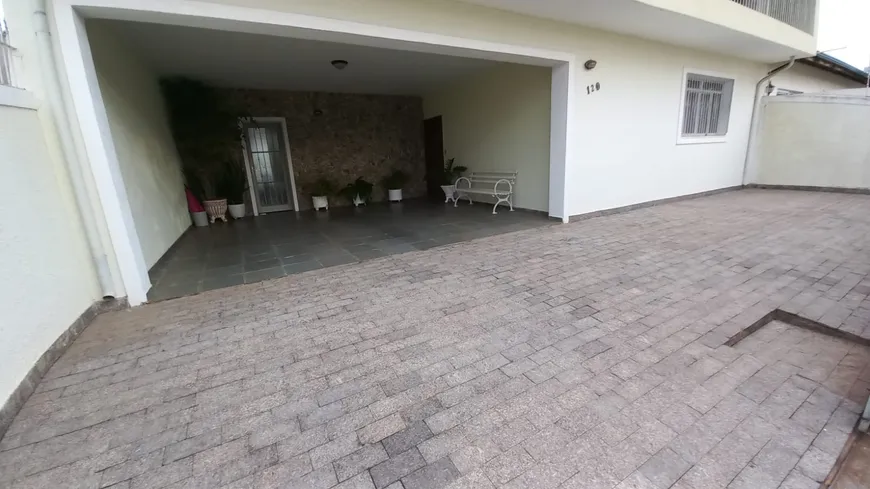 Foto 1 de Casa com 4 Quartos à venda, 300m² em Jardim Santana, Campinas