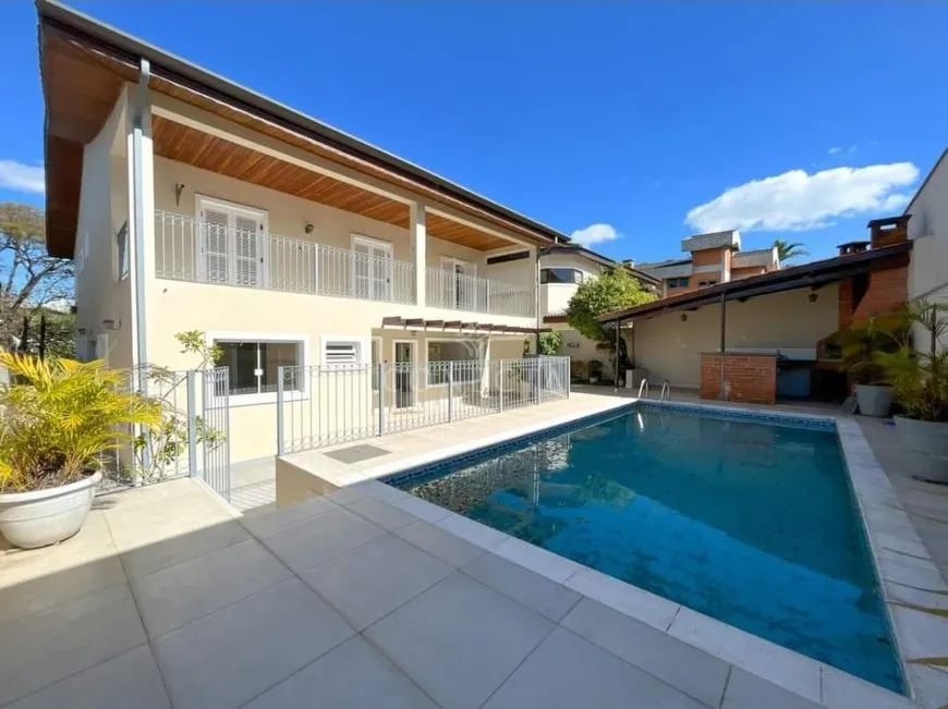 Foto 1 de Casa com 5 Quartos para alugar, 400m² em Alphaville, Santana de Parnaíba
