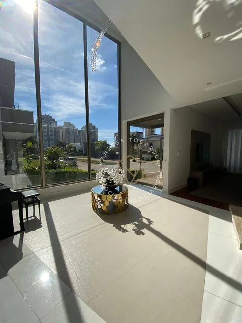 Foto 1 de Casa de Condomínio com 4 Quartos à venda, 630m² em Adalgisa, Osasco