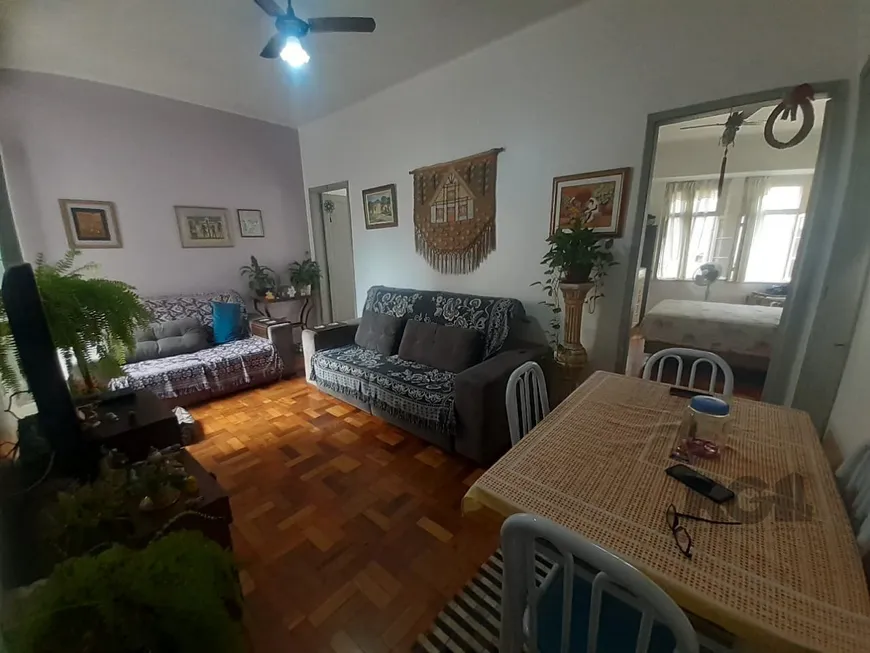 Foto 1 de Apartamento com 2 Quartos à venda, 54m² em Floresta, Porto Alegre