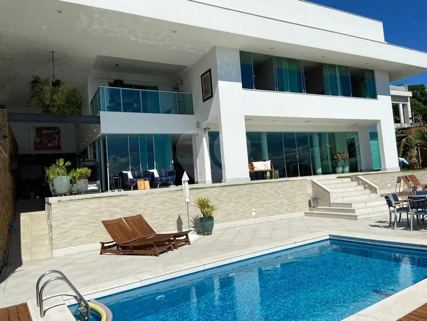 Foto 1 de Casa com 5 Quartos à venda, 750m² em Praia da Costa, Vila Velha