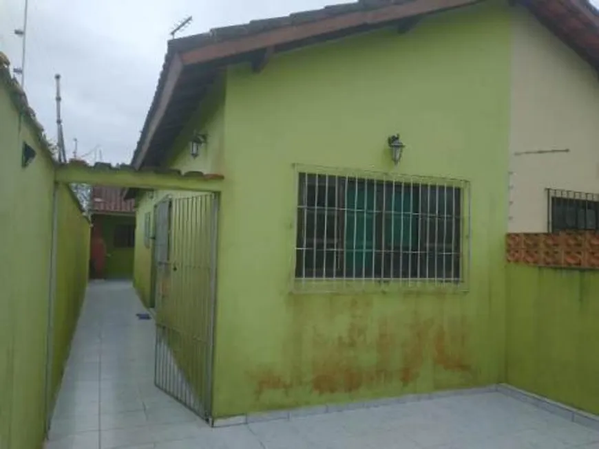 Foto 1 de Casa com 2 Quartos à venda, 68m² em Balneário São Jorge, Itanhaém