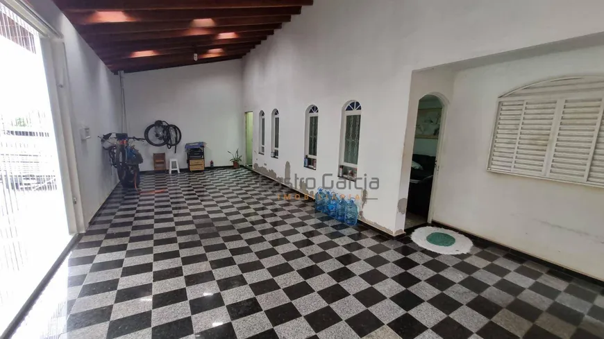 Foto 1 de Casa com 2 Quartos à venda, 115m² em Conjunto Habitacional 31 de Marco, Santa Bárbara D'Oeste