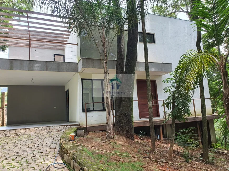Foto 1 de Casa de Condomínio com 4 Quartos à venda, 262m² em Centro, Brumadinho
