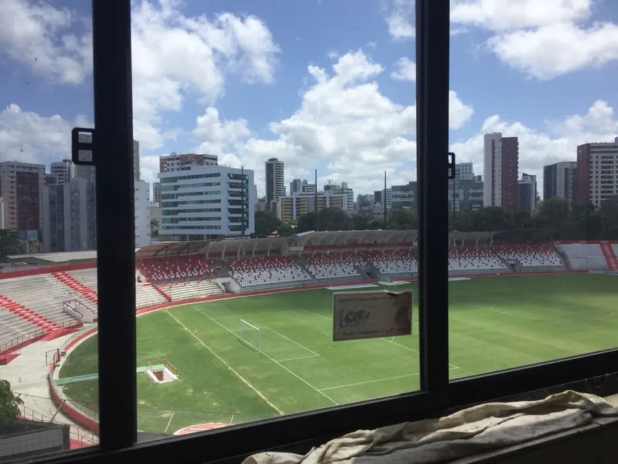 Foto 1 de Apartamento com 3 Quartos à venda, 76m² em Aflitos, Recife