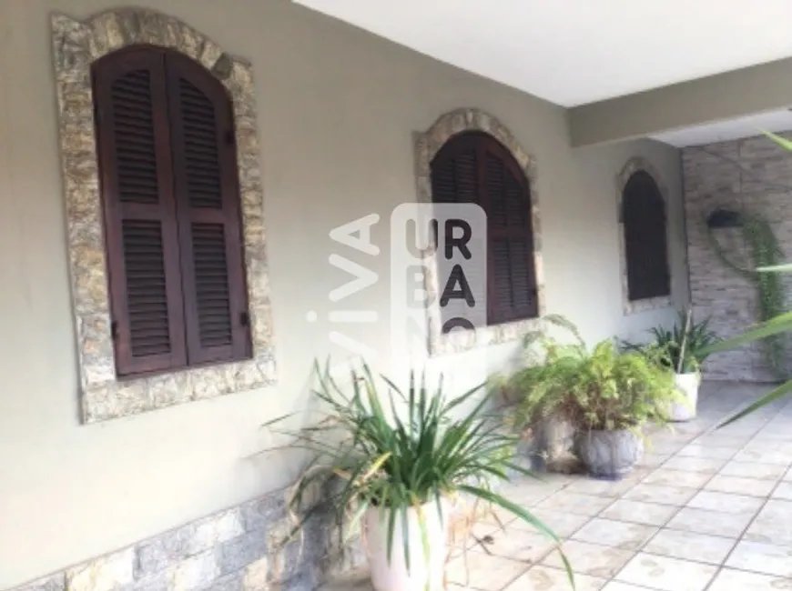 Foto 1 de Casa com 3 Quartos à venda, 299m² em Jardim Vila Rica - Tiradentes, Volta Redonda