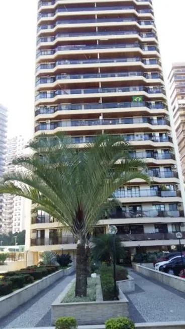 Foto 1 de Apartamento com 4 Quartos para alugar, 125m² em Barra da Tijuca, Rio de Janeiro