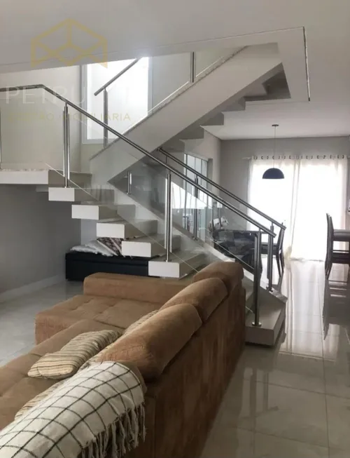 Foto 1 de Sobrado com 3 Quartos à venda, 134m² em Santa Cândida, Vinhedo