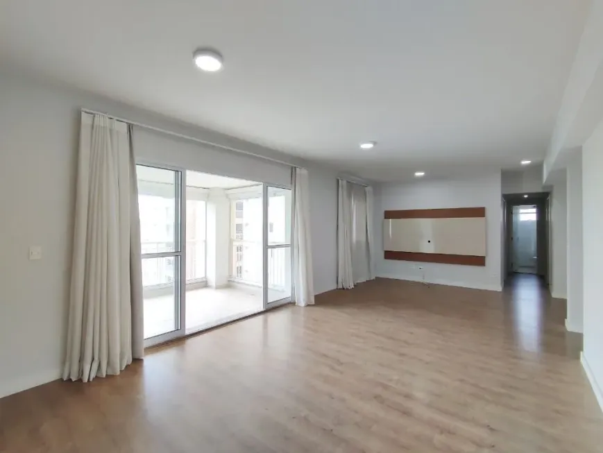 Foto 1 de Apartamento com 3 Quartos à venda, 136m² em Jardim Arpoardor, São Paulo