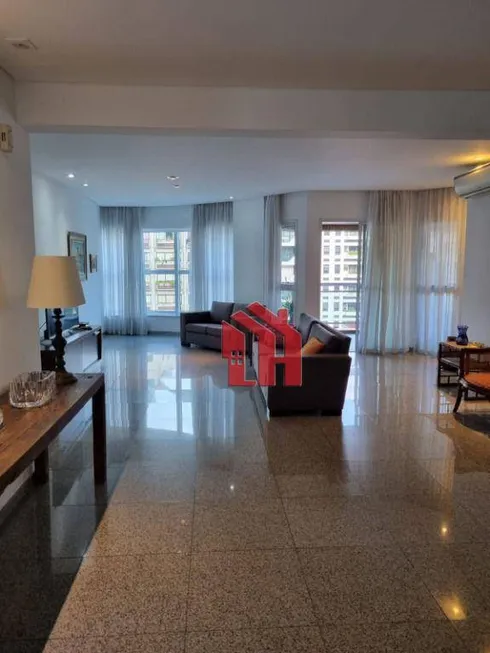 Foto 1 de Apartamento com 4 Quartos à venda, 204m² em Gonzaga, Santos