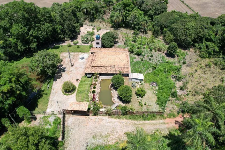 Foto 1 de Fazenda/Sítio com 3 Quartos para venda ou aluguel, 3500m² em Centro, Itaúna