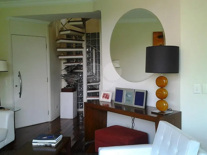Foto 1 de Cobertura com 3 Quartos à venda, 200m² em Morumbi, São Paulo
