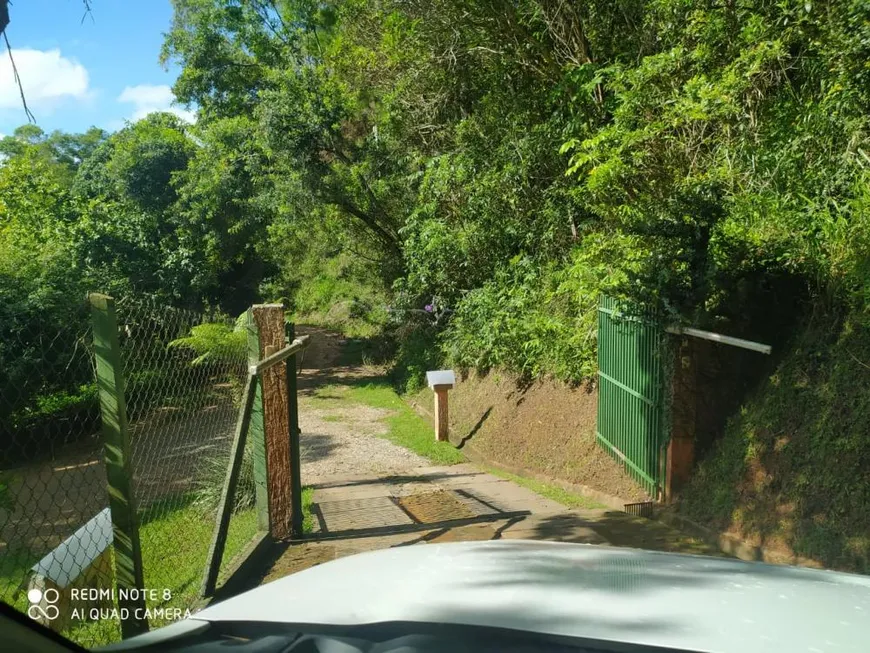 Foto 1 de Fazenda/Sítio com 4 Quartos à venda, 1200m² em Centro, Jambeiro