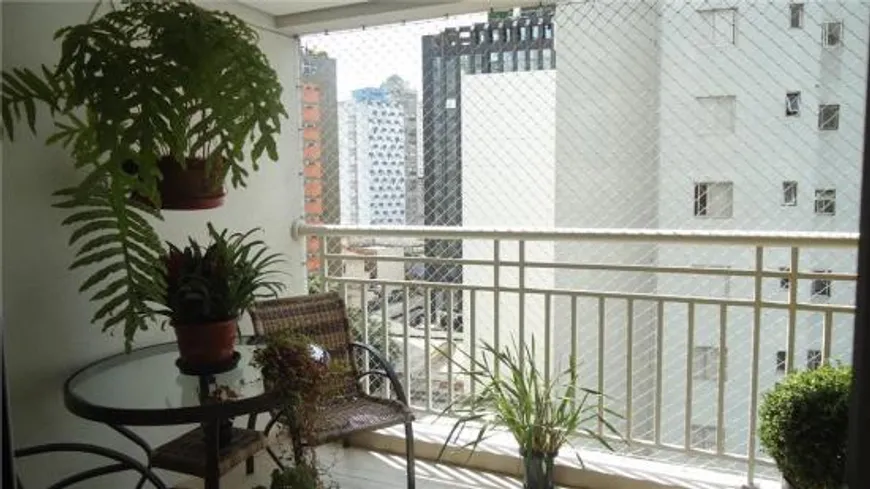 Foto 1 de Apartamento com 3 Quartos à venda, 74m² em Consolação, São Paulo