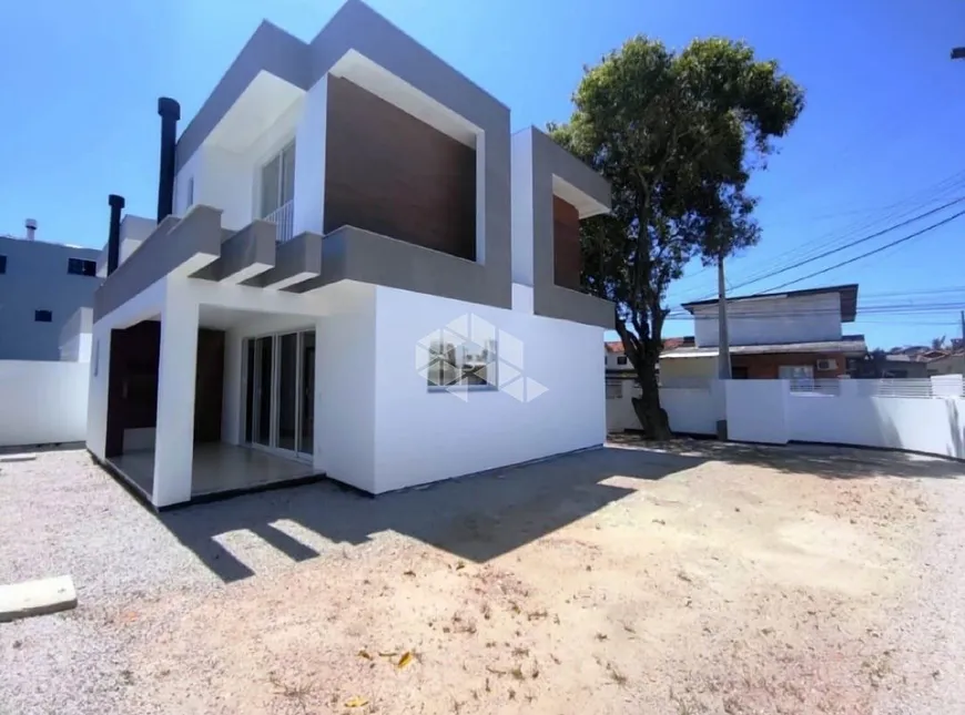 Foto 1 de Casa com 3 Quartos à venda, 227m² em Canasvieiras, Florianópolis