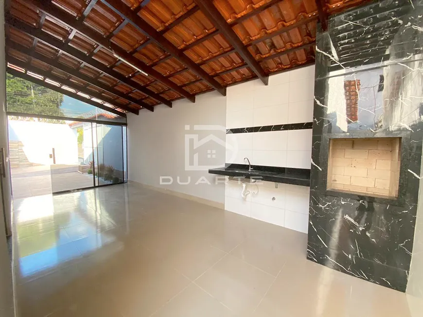 Foto 1 de Casa com 3 Quartos à venda, 129m² em Setor Bougainville, Anápolis