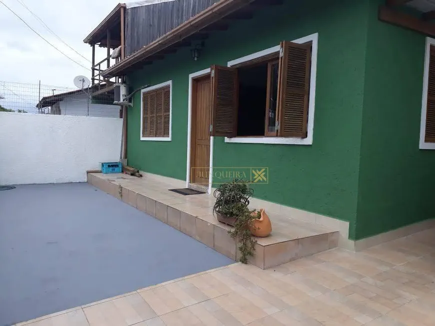 Foto 1 de Casa com 2 Quartos à venda, 92m² em Campeche, Florianópolis