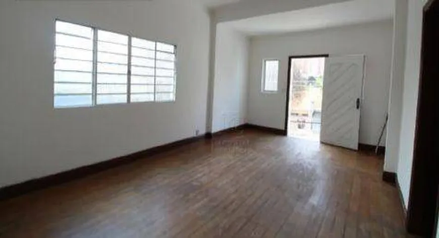 Foto 1 de Casa com 3 Quartos para venda ou aluguel, 200m² em Vila Guiomar, Santo André