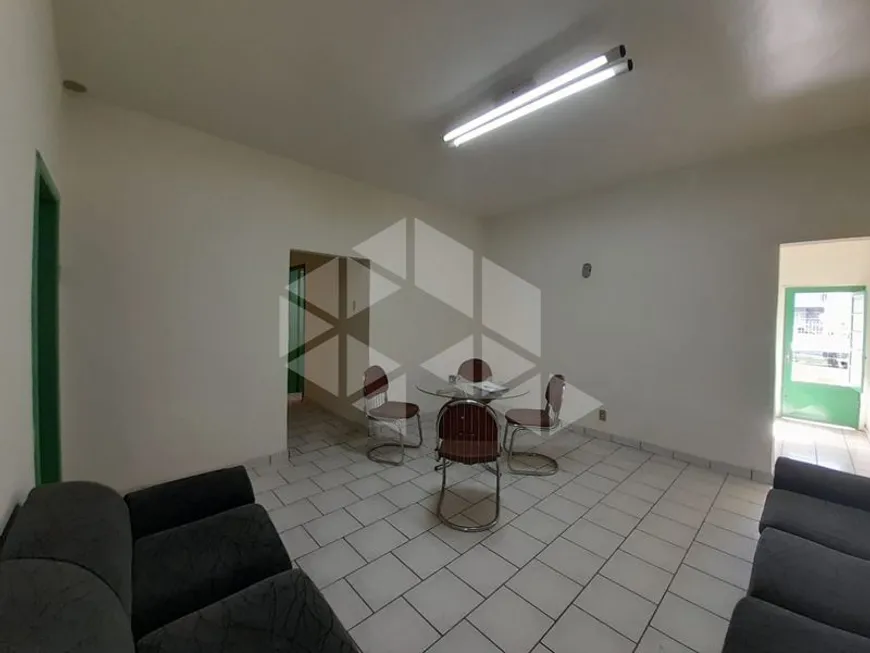 Foto 1 de Casa com 2 Quartos para alugar, 148m² em Harmonia, Canoas