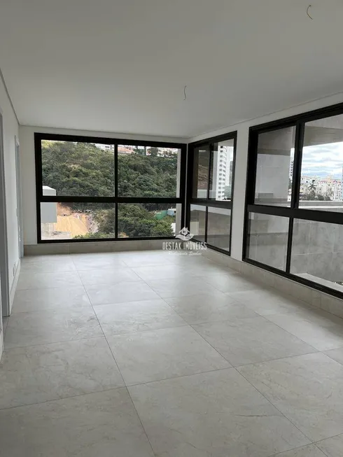 Foto 1 de Apartamento com 4 Quartos à venda, 137m² em Santa Lúcia, Belo Horizonte