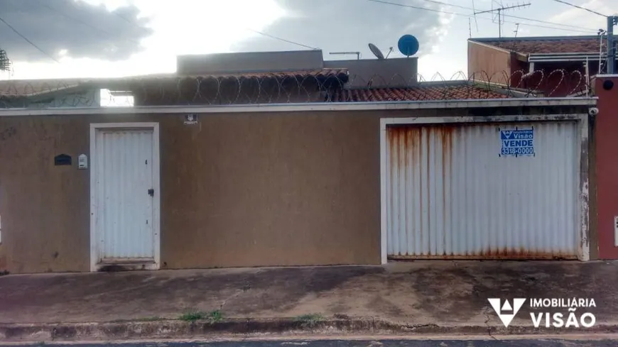 Foto 1 de Casa com 3 Quartos à venda, 133m² em São José, Uberaba