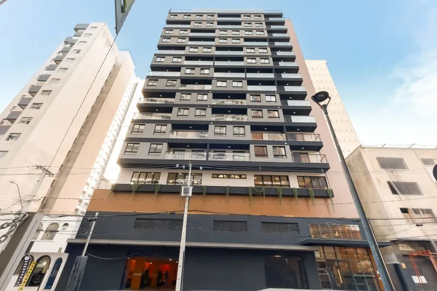 Foto 1 de Apartamento com 1 Quarto à venda, 23m² em Centro, Curitiba