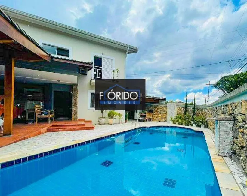 Foto 1 de Casa com 3 Quartos à venda, 390m² em Vila Petropolis, Atibaia