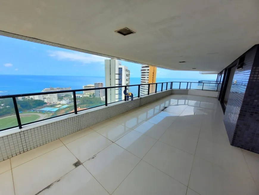 Foto 1 de Apartamento com 3 Quartos à venda, 275m² em Ondina, Salvador