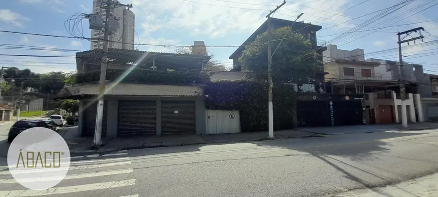 Foto 1 de Casa com 3 Quartos à venda, 395m² em Vila Romero, São Paulo