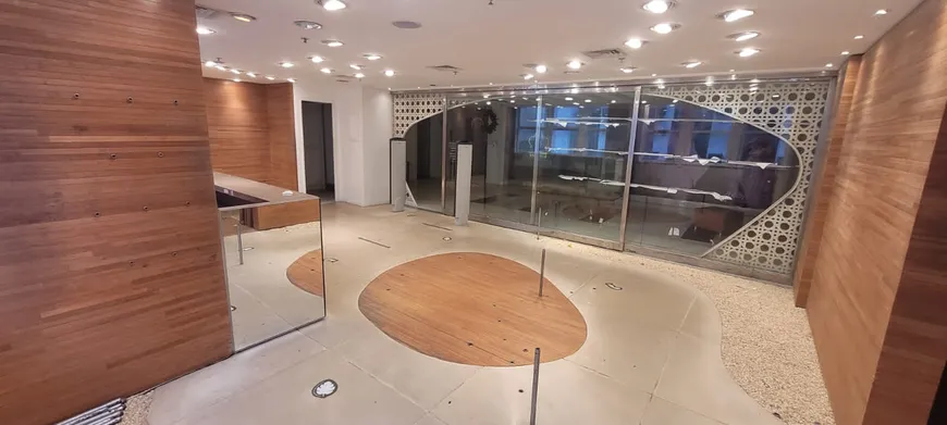 Foto 1 de Sala Comercial para alugar, 73m² em Centro, Rio de Janeiro