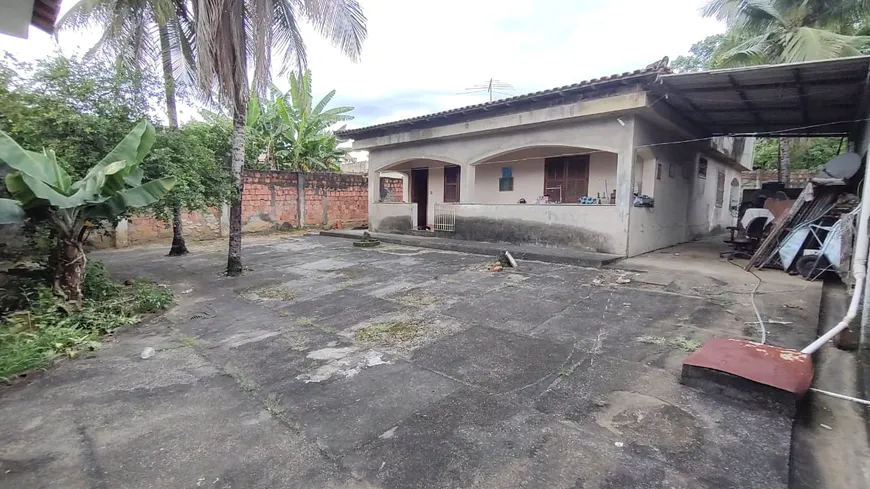 Foto 1 de Casa com 3 Quartos à venda, 415m² em Vila Maria Helena, Duque de Caxias