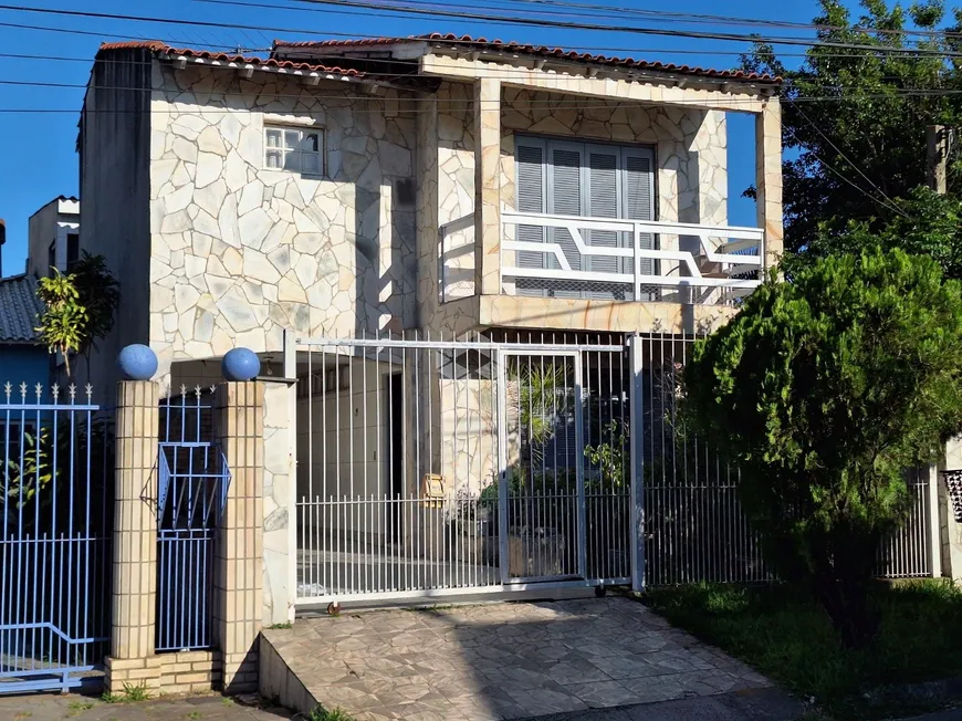 Foto 1 de Sobrado com 3 Quartos à venda, 215m² em Jardim Algarve, Alvorada