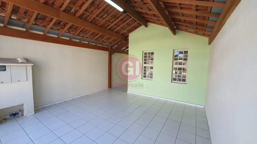 Foto 1 de Casa com 2 Quartos à venda, 125m² em Esplanada Independência, Taubaté