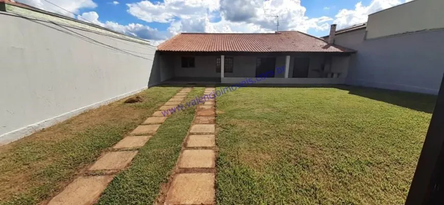 Foto 1 de Casa com 2 Quartos à venda, 158m² em Parque Novo Mundo, Americana