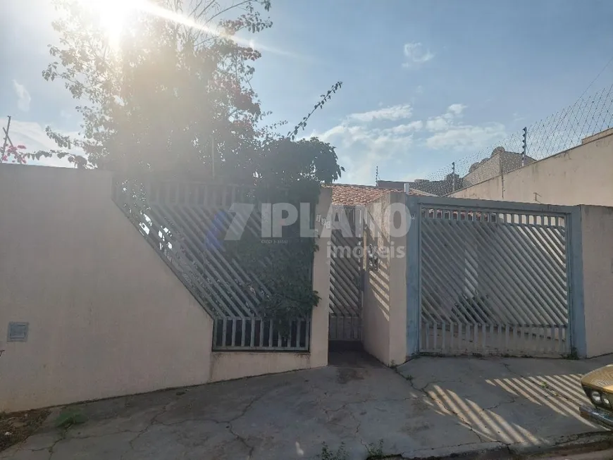 Foto 1 de Casa com 3 Quartos para venda ou aluguel, 120m² em Jardim Hikari, São Carlos