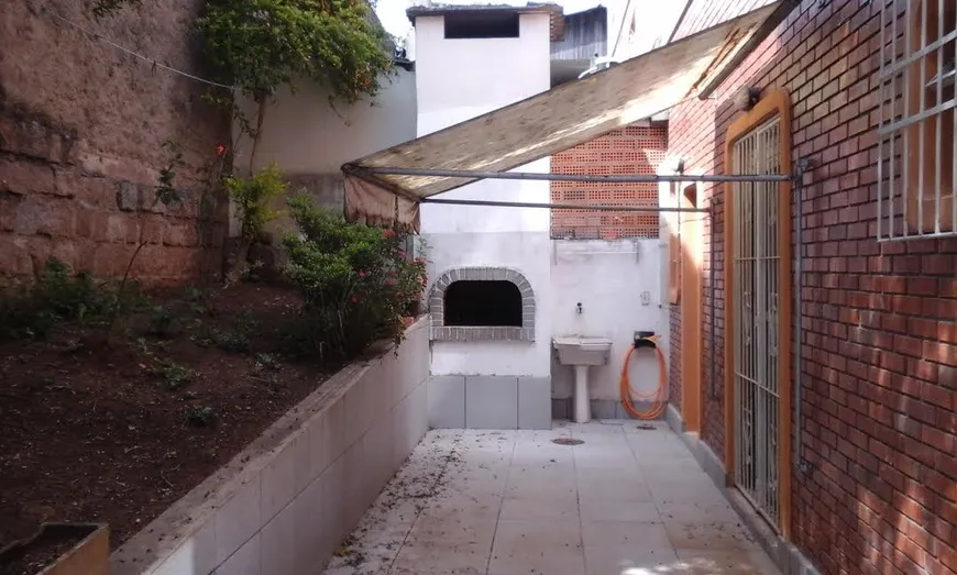 Foto 1 de Apartamento com 1 Quarto à venda, 70m² em Medianeira, Porto Alegre