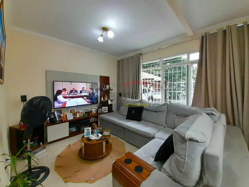 Foto 1 de Casa com 3 Quartos para alugar, 212m² em Santa Teresinha, São Paulo