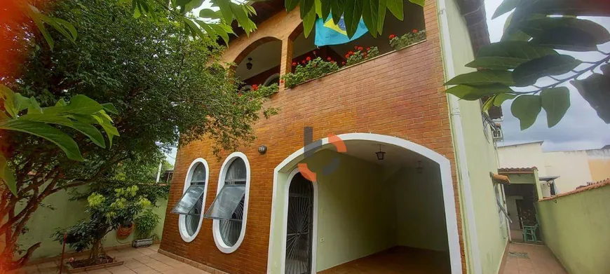 Foto 1 de Casa com 4 Quartos à venda, 177m² em Cruzeiro do Sul, Mesquita