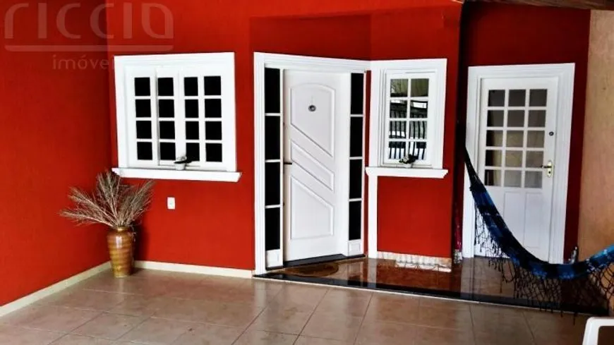 Foto 1 de Casa com 3 Quartos à venda, 162m² em Jardim das Indústrias, São José dos Campos