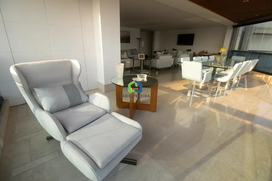 Foto 1 de Apartamento com 3 Quartos à venda, 307m² em Barra da Tijuca, Rio de Janeiro