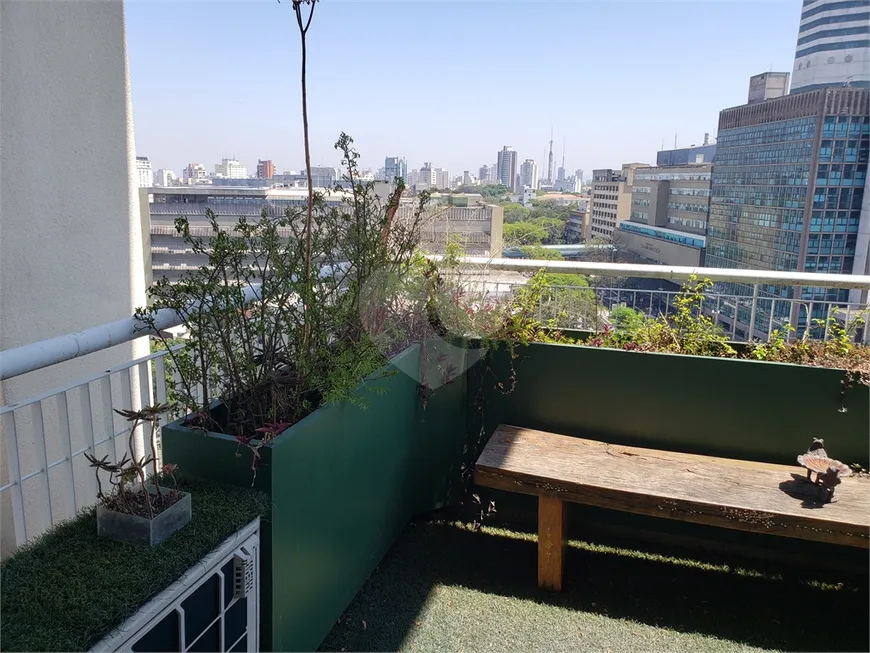 Foto 1 de Apartamento com 1 Quarto para venda ou aluguel, 86m² em Jardim América, São Paulo