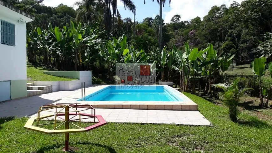 Foto 1 de Fazenda/Sítio com 3 Quartos à venda, 200m² em Vila Pilar, Arujá
