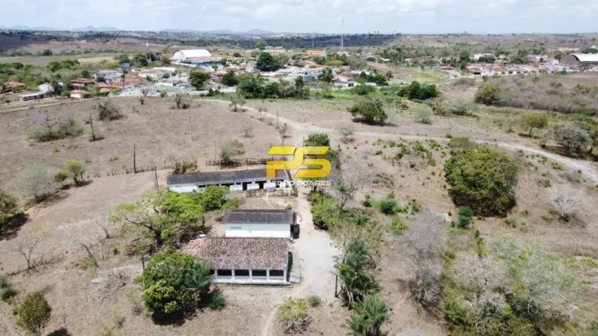 Foto 1 de Fazenda/Sítio com 1 Quarto à venda, 2300m² em Centro, Sobrado