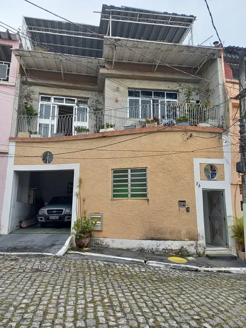 Foto 1 de Casa com 4 Quartos à venda, 231m² em  Vila Valqueire, Rio de Janeiro