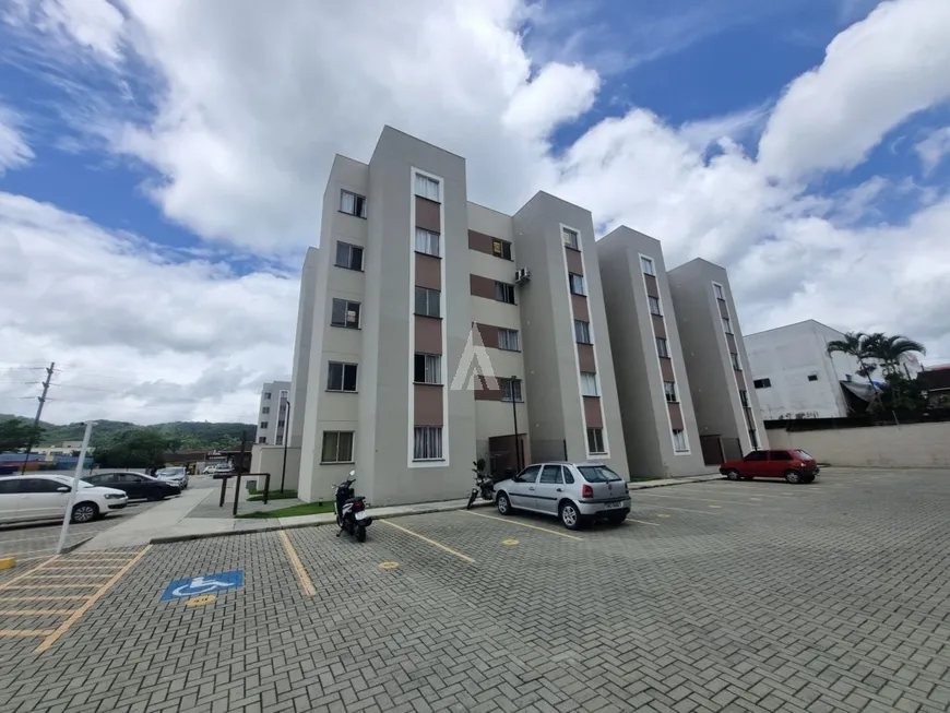 Foto 1 de Apartamento com 2 Quartos para alugar, 43m² em Parque Guarani, Joinville