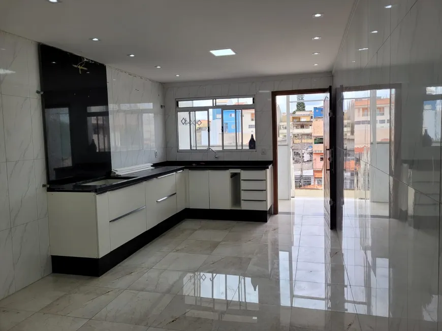 Foto 1 de Sobrado com 3 Quartos para venda ou aluguel, 154m² em Cidade Patriarca, São Paulo