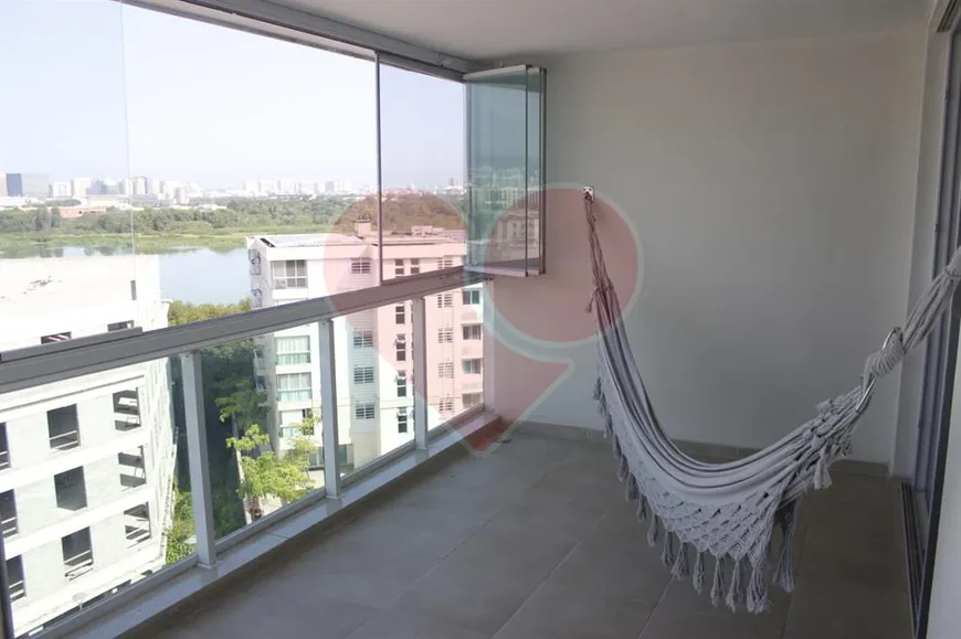 Foto 1 de Apartamento com 3 Quartos à venda, 90m² em Barra da Tijuca, Rio de Janeiro