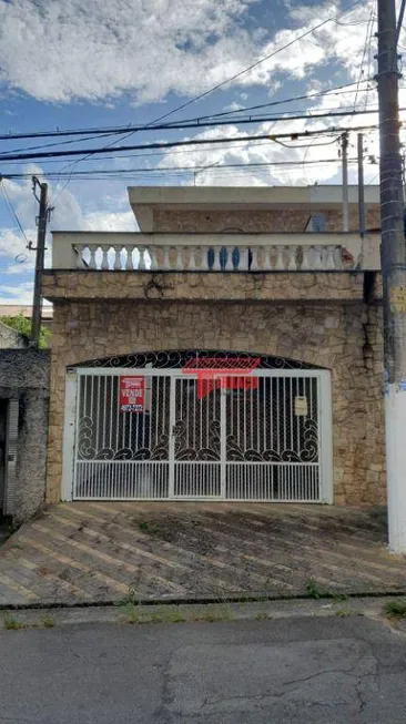 Foto 1 de Sobrado com 3 Quartos à venda, 191m² em Vila Pires, Santo André